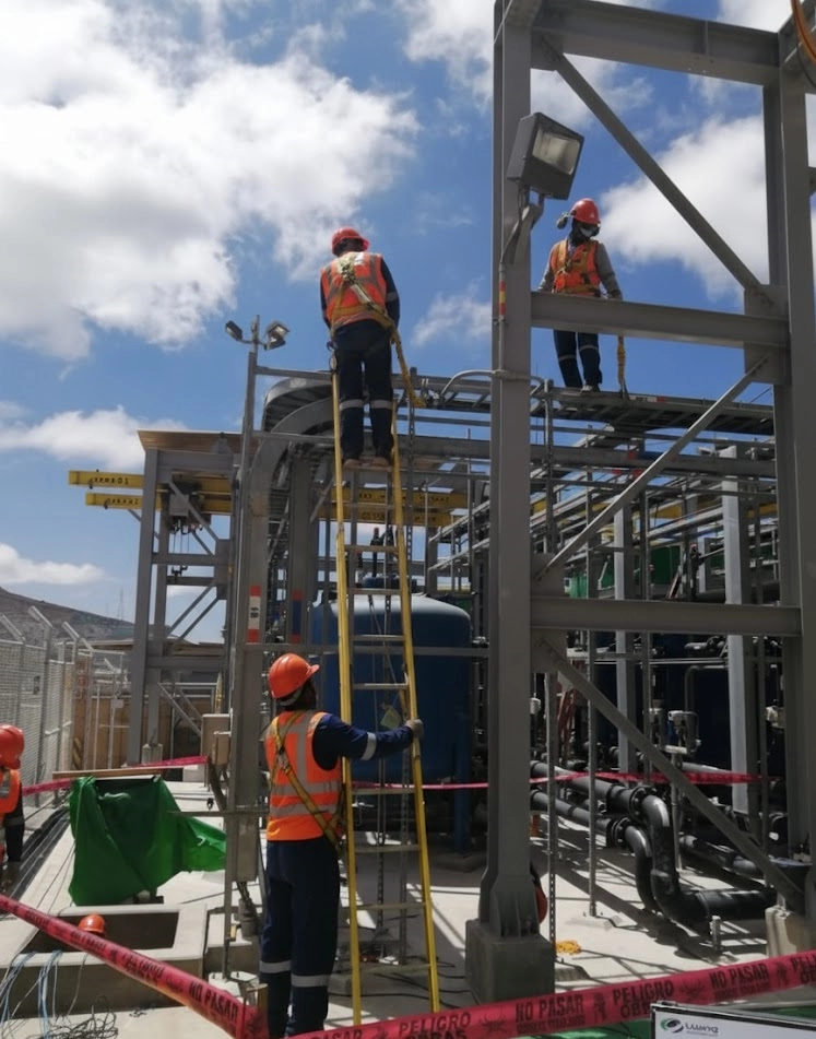 INSTALACIÓN DE CHILLER HPGR CONCENTRADORA - Imagen 1