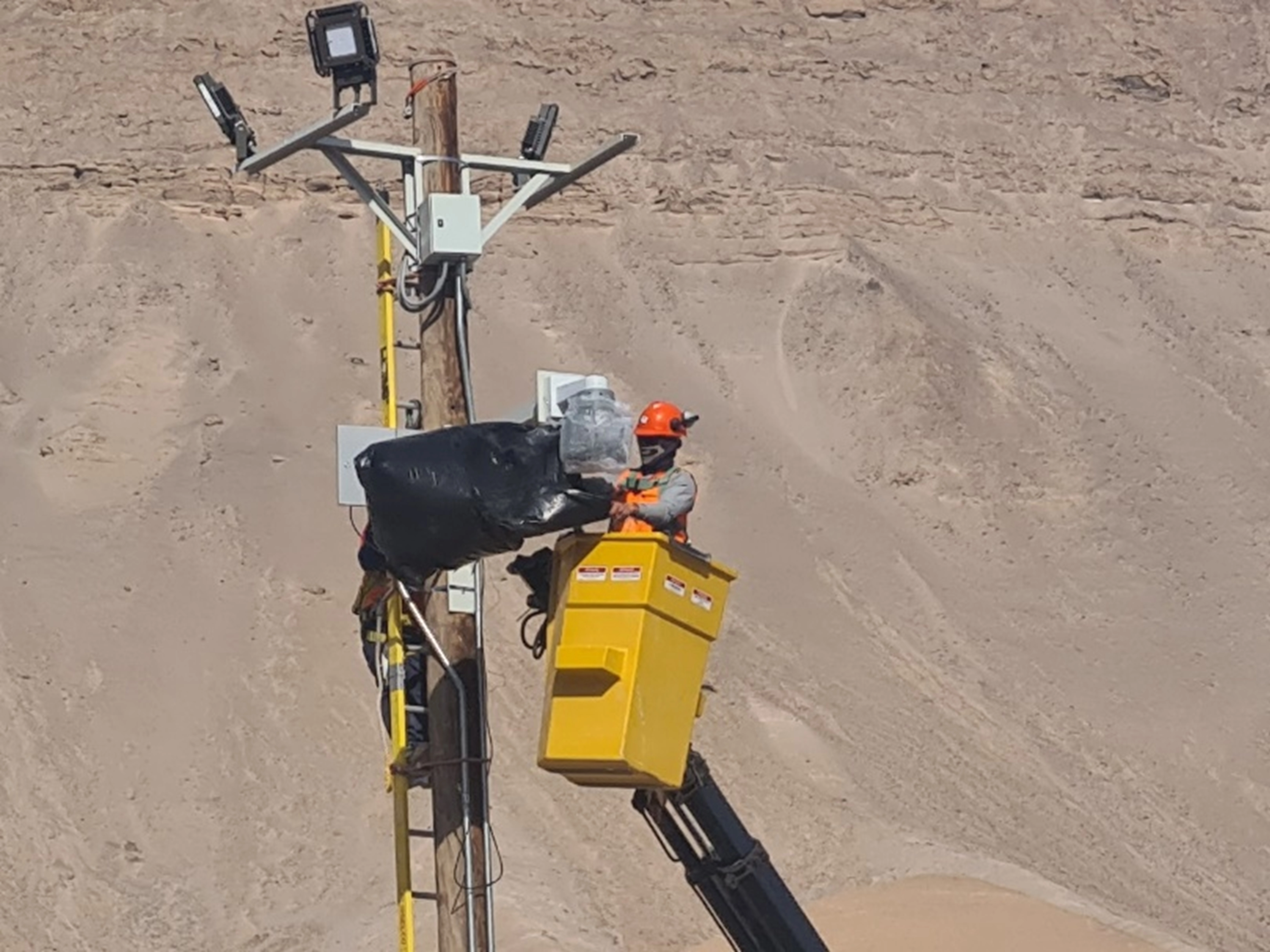 MEJORAMIENTO DEL SISTEMA DE ILUMINACION, SISTEMA DE ALARMA PERIMETRAL, INSTALACION DE CAMARAS CCTV EN QH - Imagen 1