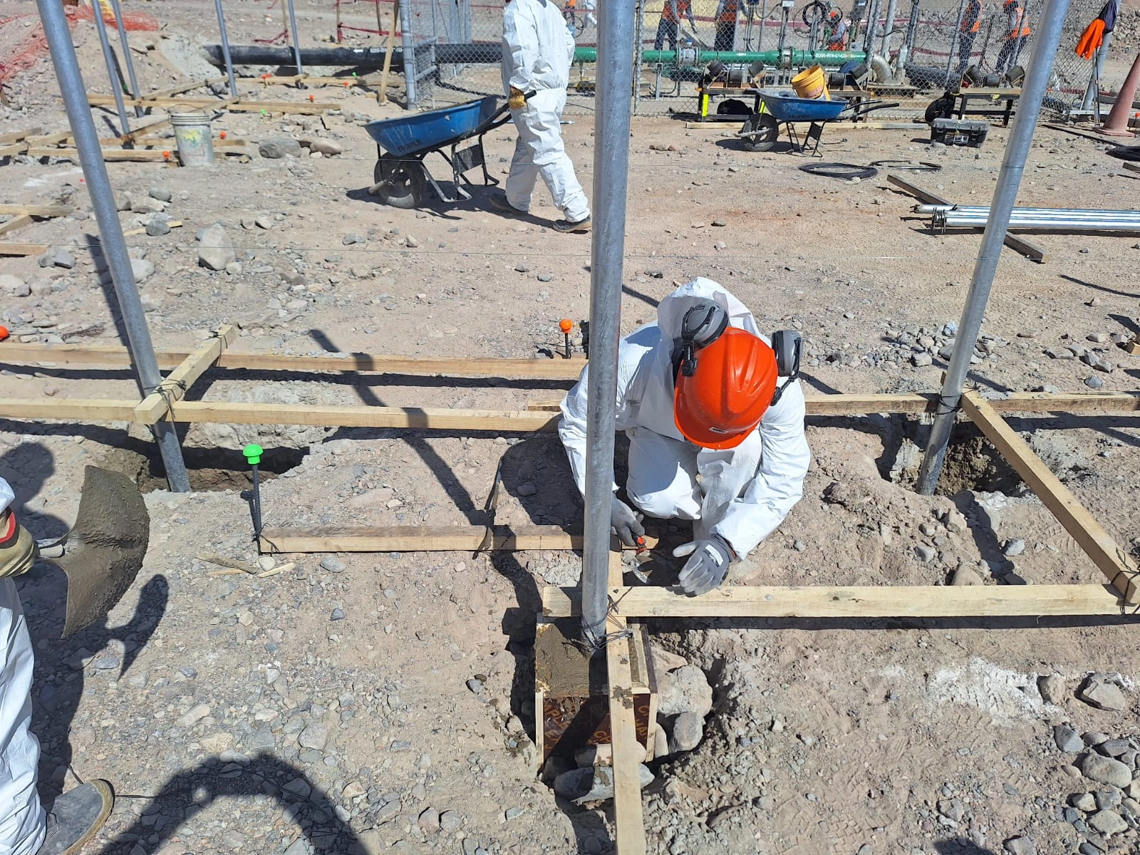 MEJORAMIENTO DEL SISTEMA DE ILUMINACION, SISTEMA DE ALARMA PERIMETRAL, INSTALACION DE CAMARAS CCTV EN QH - Imagen 3