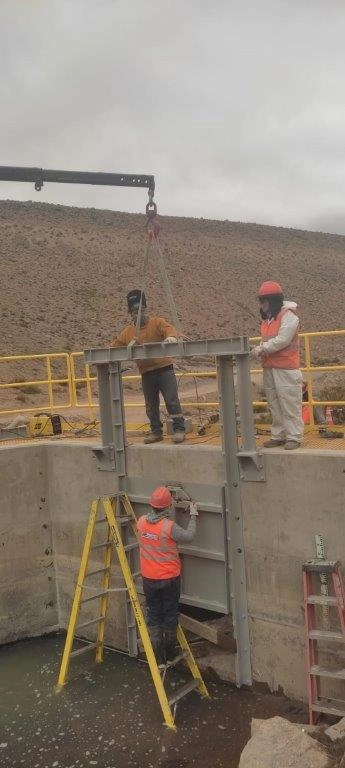 MANTENIMIENTO DE LA INFRAESTRUCTURA DEL VERTEDERO TACALAYA - Imagen 11